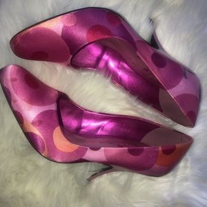 Carlos Santana retro high heels